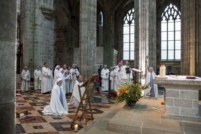 9 Professions perpétuelles sr Anne et fr Jean-Gabriel